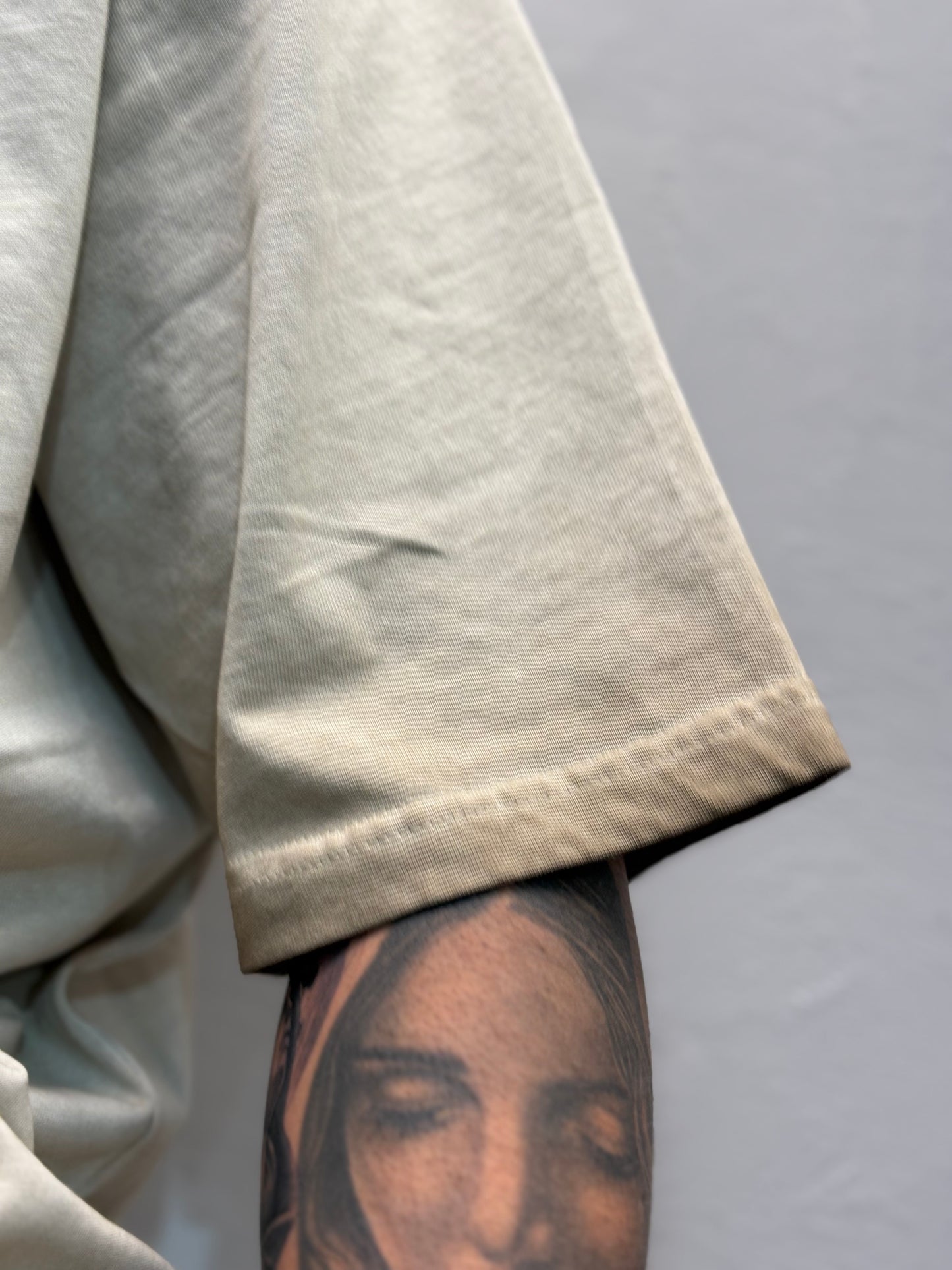 Maglietta sartoriale oversize slavata