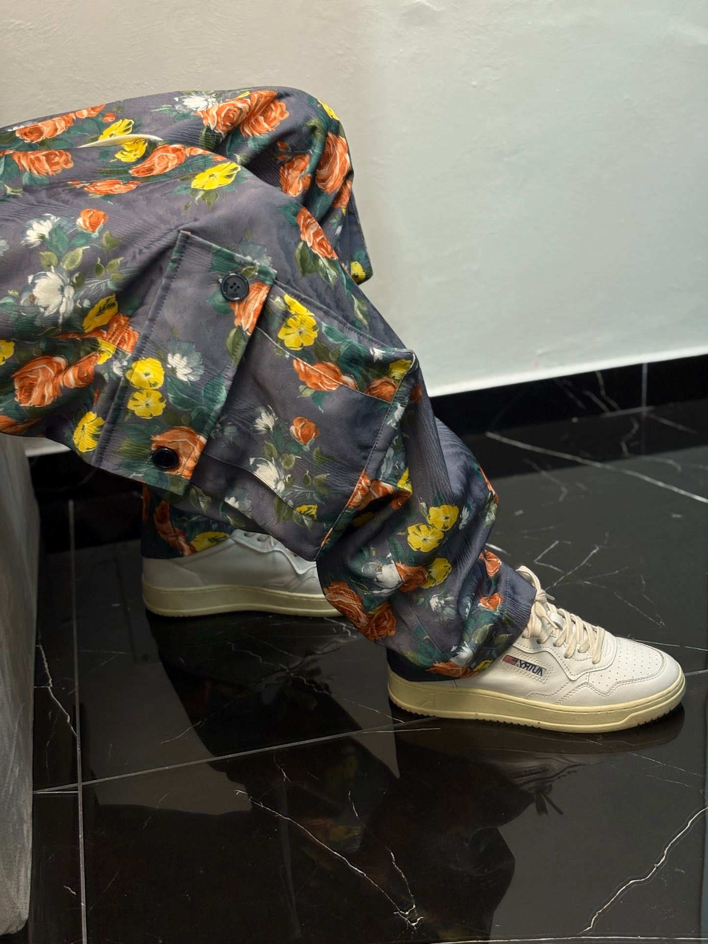 Pantalone cargo fiorato