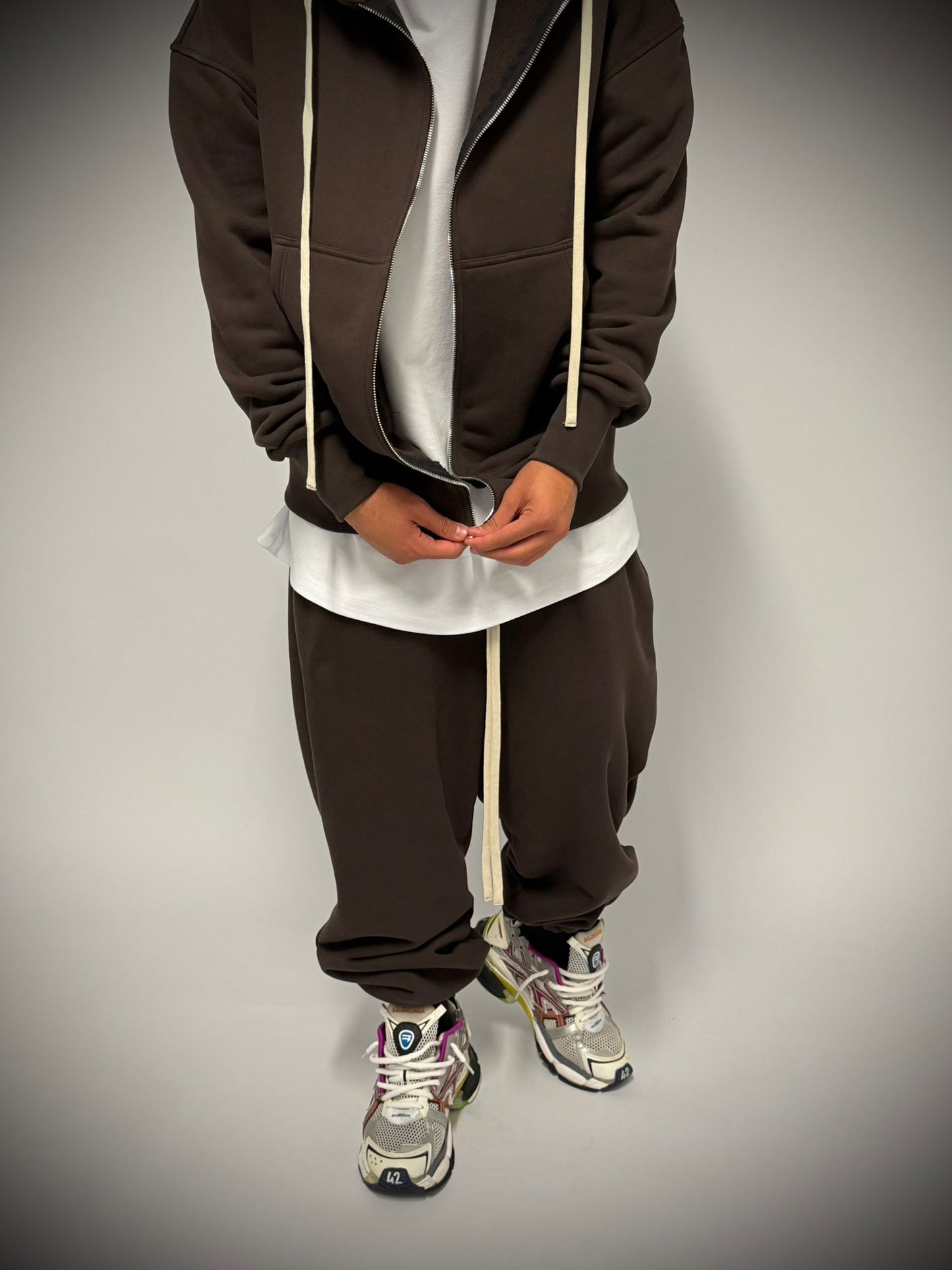 tuta marrone oversize