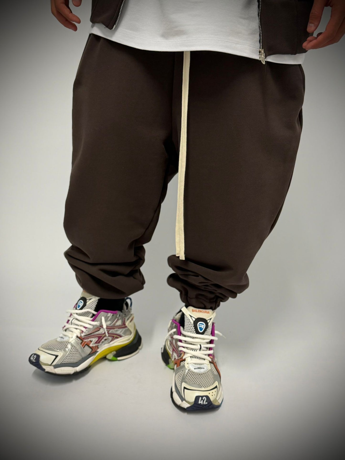 tuta marrone oversize