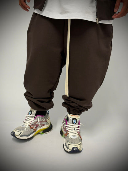 tuta marrone oversize