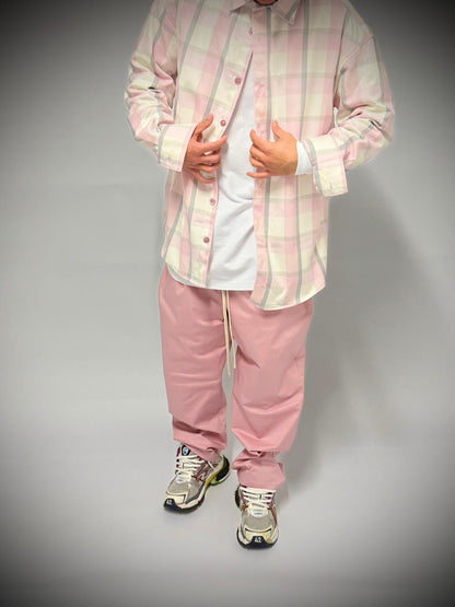 camicia oversize rosa e bianca